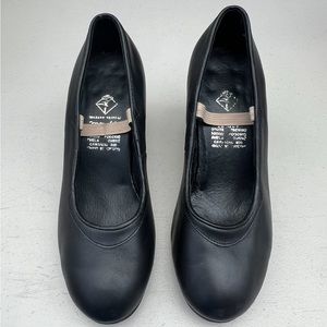 Girls Flamenco Shoes Size 3 1/2 In Black.  Miguelitos Brand